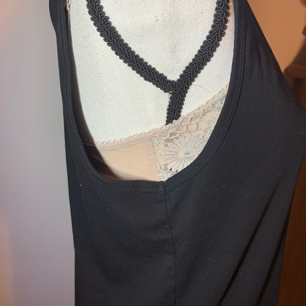Hannah Black Tank Top - Picture 5 of 8